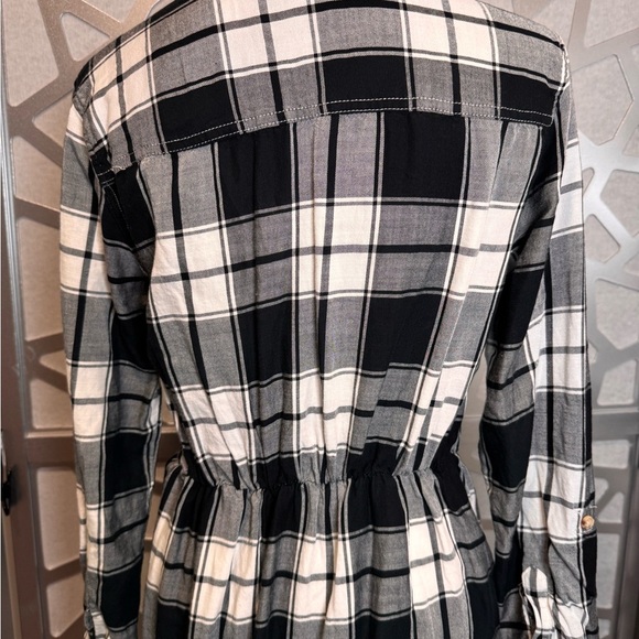 Abercrombie & Fitch Monochrome Plaid Long Sleeve Dress - Picture 3 of 10